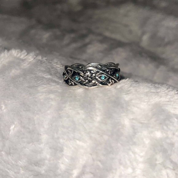 925 Sterling Silver Blue Topaz Celtic Wolf Ring - Picture 11 of 14